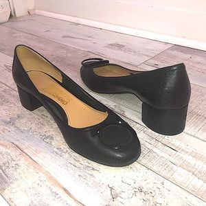 Ferragamo black leather classic block heel size 10 pumps, 1.75 in heel, workwear